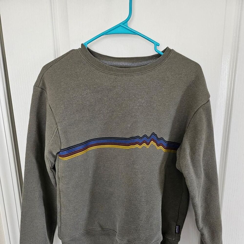 Patagonia Women's Grey and Khaki Sweatshirt